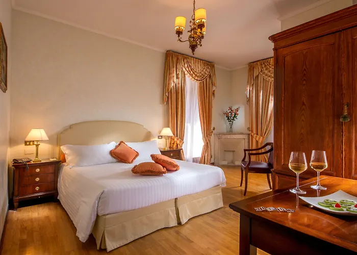Hotel 9hotel Cesari 4*