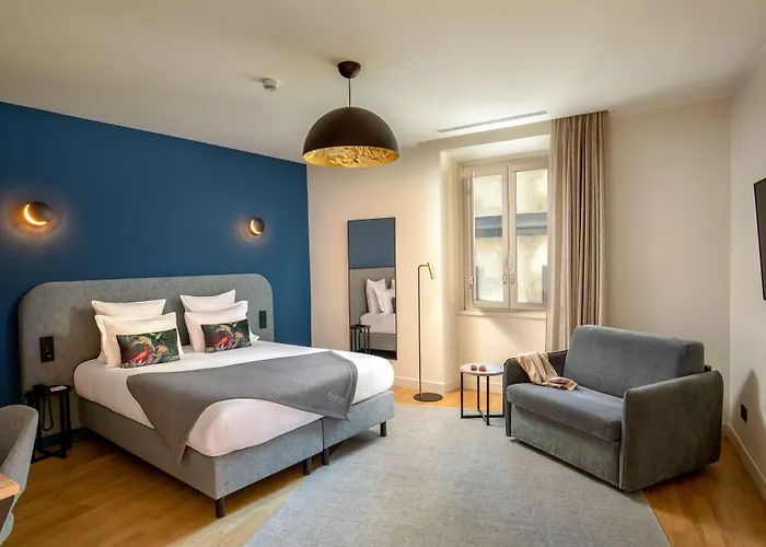 9hotel Cesari 4*