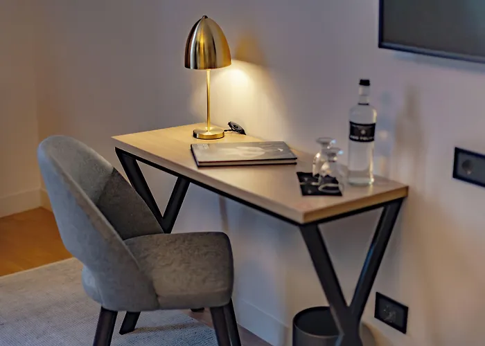 9hotel Cesari Szálloda