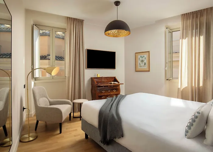 9hotel Cesari Hotel 4*